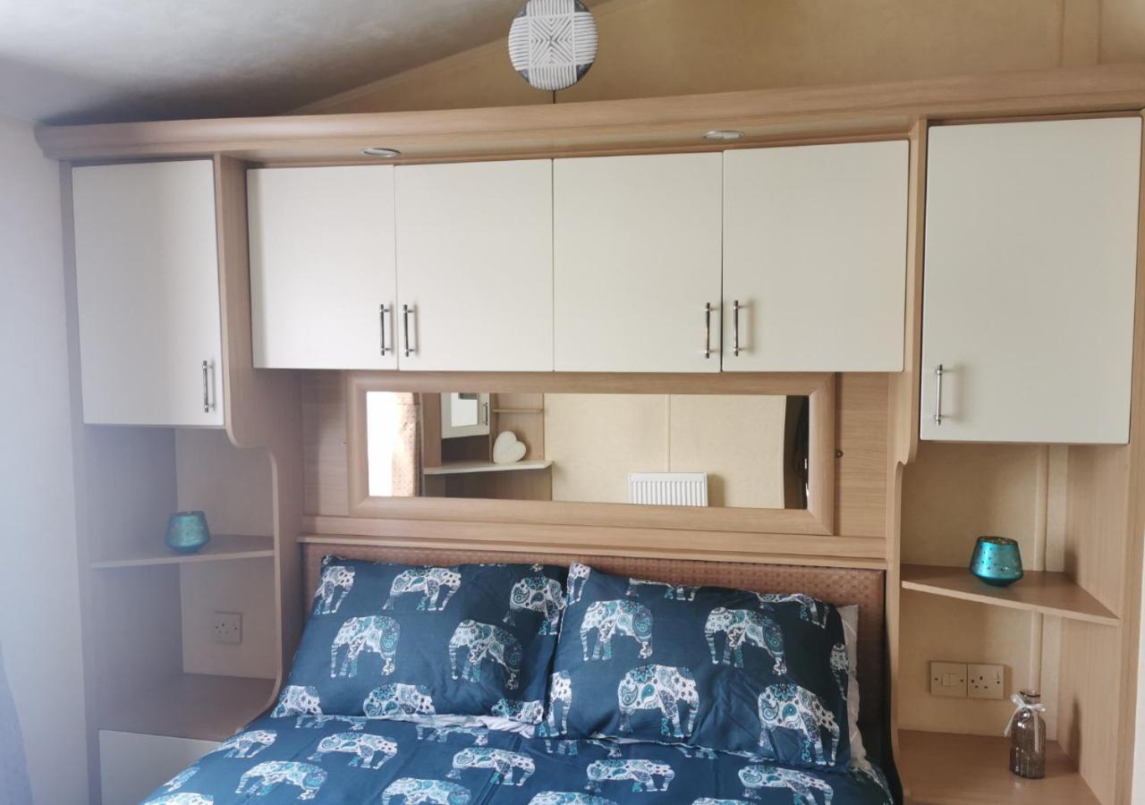Tranquil 6 Berth Luxury Holiday Home Chichester Extérieur photo